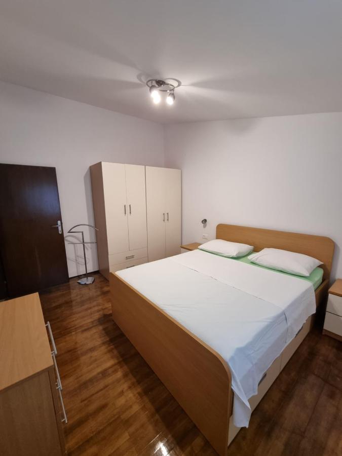 Apartments Jadran Primošten Eksteriør billede